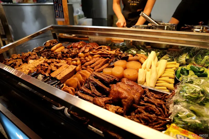 超人氣冷滷味！超過50種食材可以選擇 旅日闆娘獨門秘醬配方引領滷味新風潮 搭配手工炒製辣椒更對味