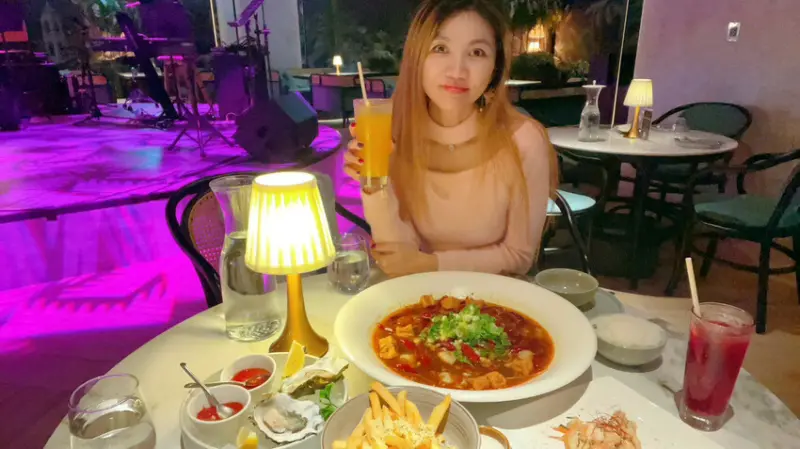 【食記】信義區酒吧推薦OXI Oyster & Wine Live House，音樂與夜生活的碰撞，美食和美酒的極樂享受！【信義餐酒館】捷運美食【台北聚餐】有菜單【市府站餐廳】