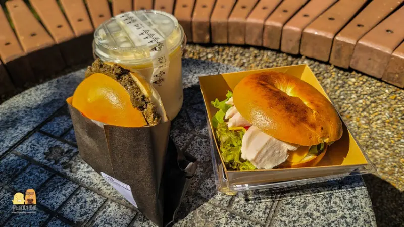 新開幕新莊早午餐貝盼貝果pan bagels，外酥內柔軟麵包搭配新鮮食材，文青質感但價格偏高