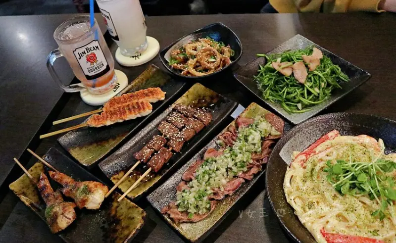 新北市土城區老串角居酒屋 - 土城店 ll 饕客大推，老串角到土城開店囉，一開店就座位爆滿，跟三五好友聚會最佳場所，東