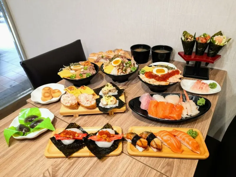 【美食】「柴吉壽司」壽司、生魚片、海鮮丼飯、手捲，三重日本料理推薦、三重壽司推薦 (附菜單)