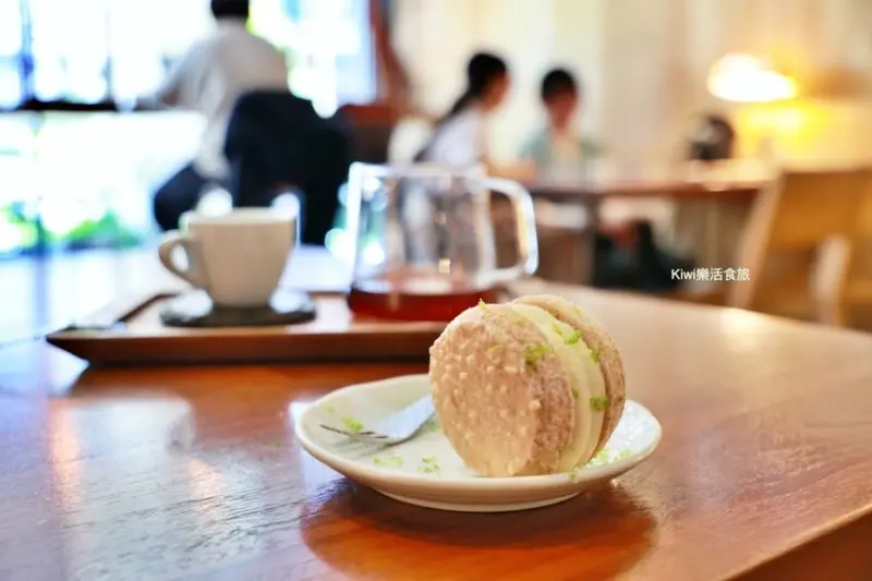 員林咖啡｜迥畫廊咖啡很有唯美復古感咖啡館，手沖咖啡、下午茶甜點都很棒，近員林基督教醫院周邊美食