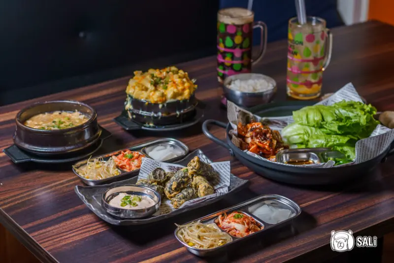 燒酒杯韓式餐酒館｜台中燒酒喝到飽 只要499元！勤美韓式料理 - 莎笠，小日子