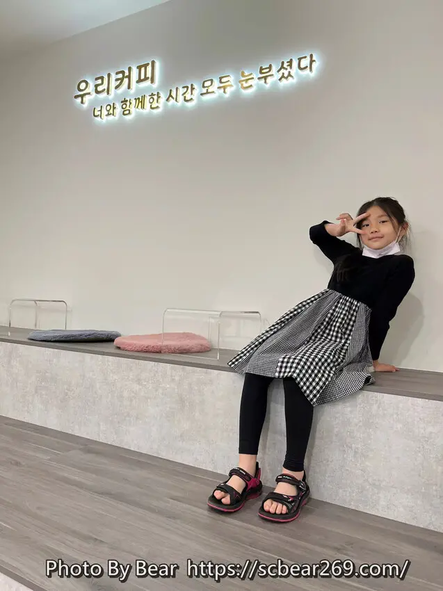 【中壢】「屋栗咖啡Uli Coffee/우리커피．吃的到韓式料理的韓系咖啡館（手作甜點/提拉米蘇/椪糖拿鐵/韓式手