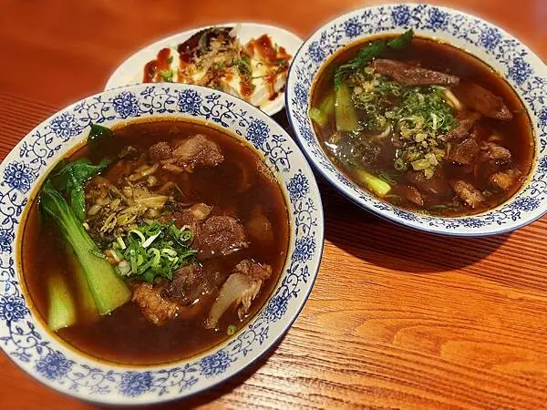 ||吃。花蓮|| 北來順牛羊肉麵館 料多實在好吃
