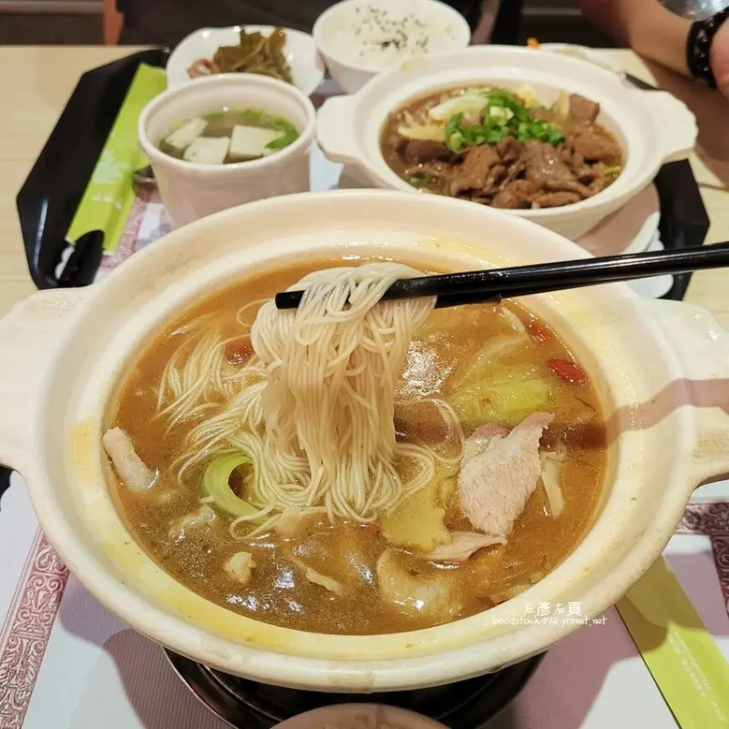 台南安平區《吾亦私 私房菜》永華店｜中式料理套餐、單點合菜｜菜單