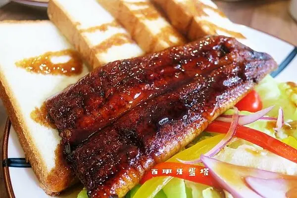 谷門咖啡 God’s Door Coffee｜天母超悠閒咖啡廳～鄰近士東市場交通超方便！聯名超人氣蒲燒鰻魚店推出限量三