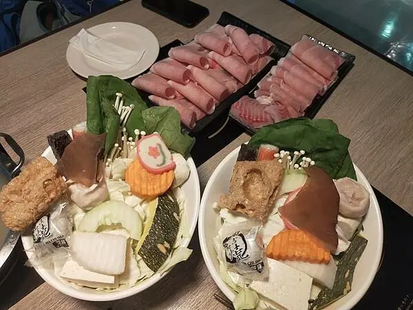 桃園遠百9樓香草工坊~檸檬香茅火鍋~健康水煮的飲食概念~