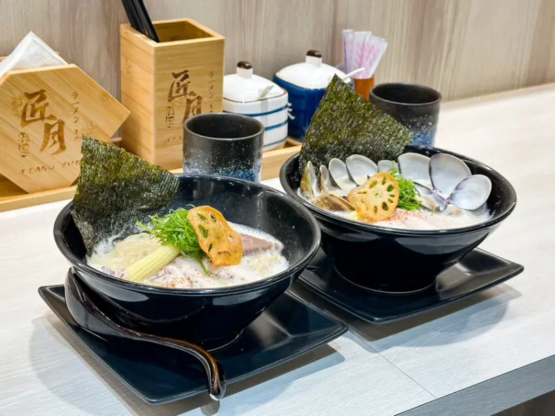 【新北】板橋－匠月ラーメン 兩百元就能吃到雞白湯拉麵，CP值超高，可免費續麵！新埔民生美食推薦、板橋拉麵推薦、裕民街美食。