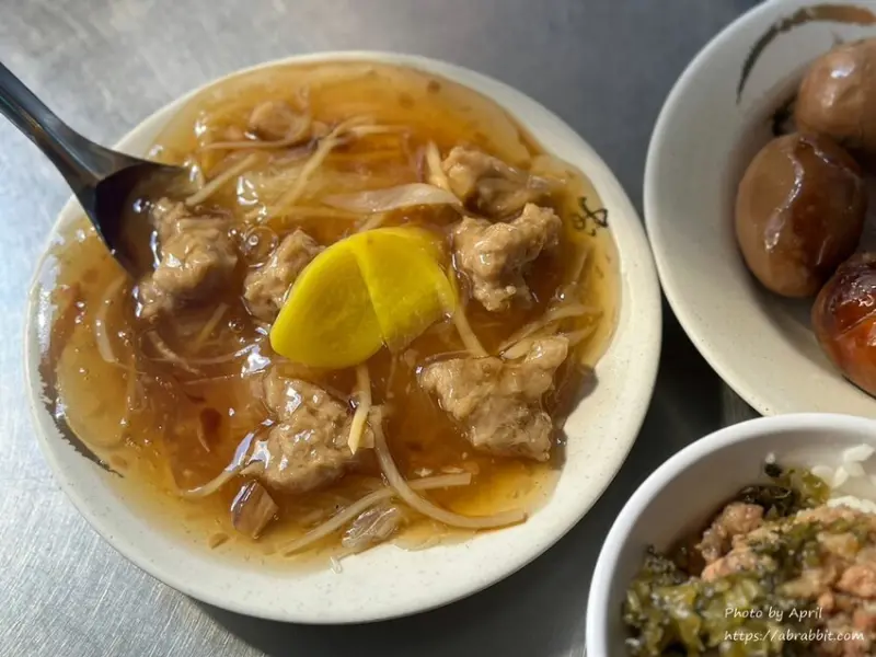 台中市東區台中正老牌香菇肉羹復興店-台中老字號的肉羹