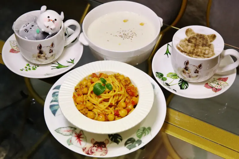  南港特色咖啡廳推薦：悠悠龍貓咖啡 UU Chinchilla Cafe/ WalkerLand窩客島整理提供 未經許可不可轉載