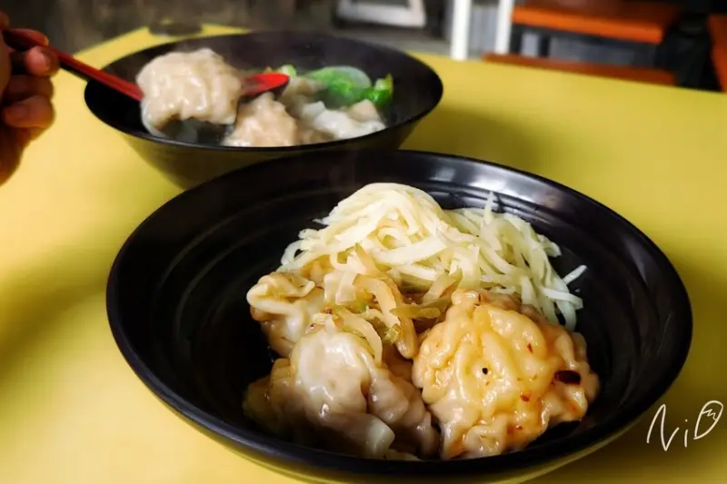 [嘉義西區]忠珍溫州大餛飩-嘉義店。鮮蝦大抄手&鮮肉大餛飩湯 #再現童年記憶的美味