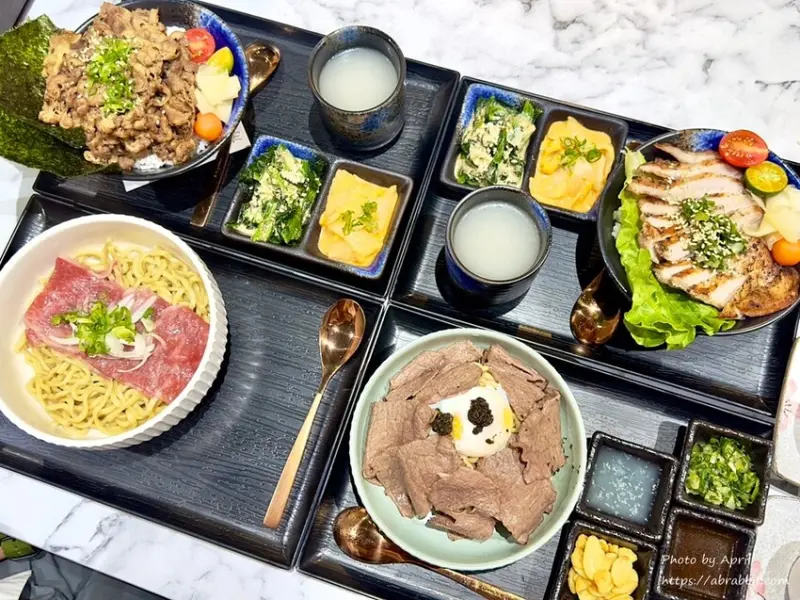 台中市西屯區一直丼直火和牛燒肉丼飯-平價丼飯，火車送餐，雞湯、飲料吧霜淇淋無限供應