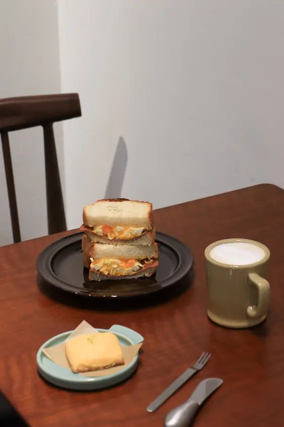 三重新開幕日式咖啡廳 酒食、咖啡、甜點