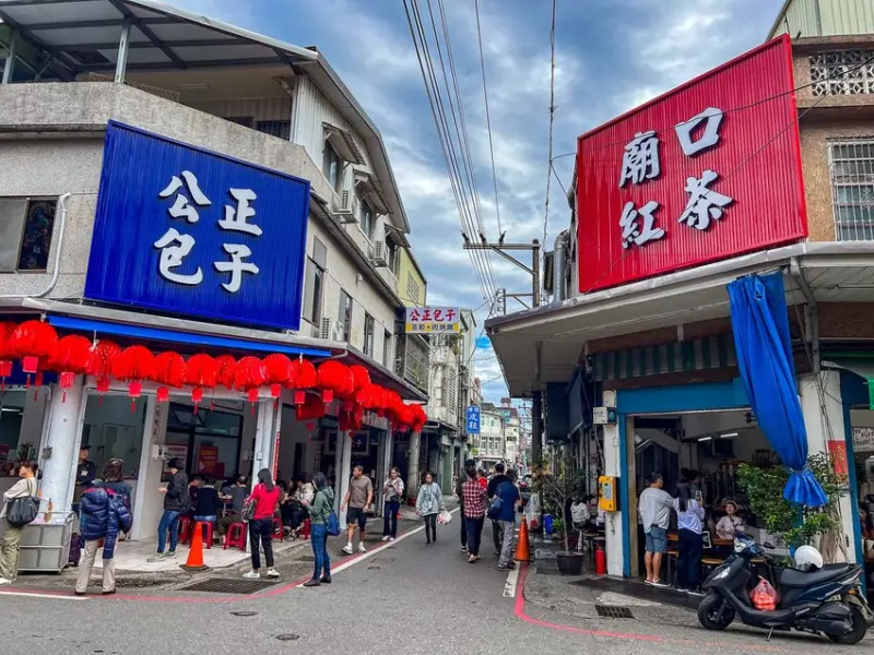 花蓮縣花蓮市公正包子｜堪稱神級小籠包的名店搬新址！隔壁還是超人氣紅茶店