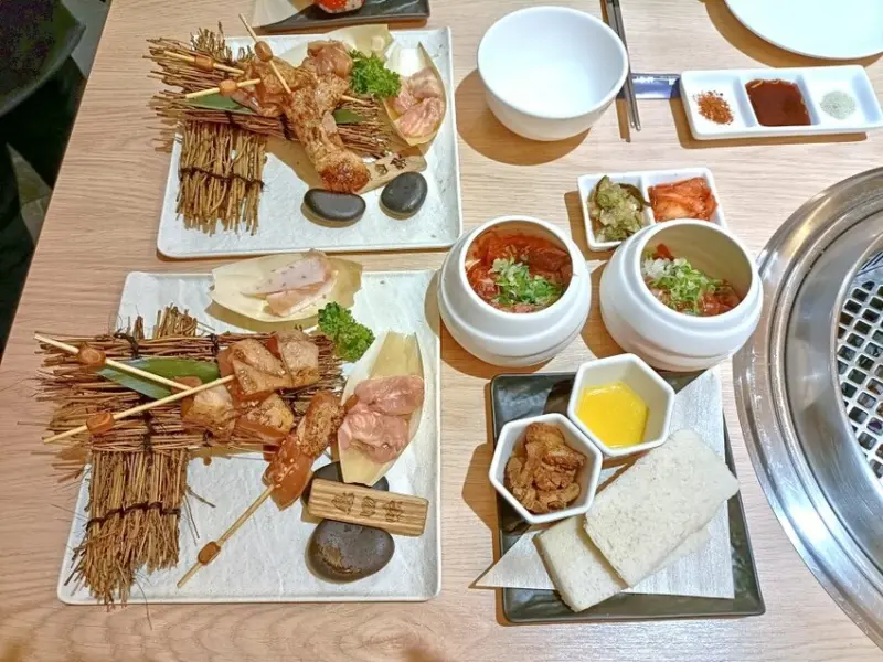 台北市萬華區台北西門町美食|绘馬別邸-台北西門町店，築間新品牌精緻燒肉套餐、免費提供鍋物和蔬菜無限享用!