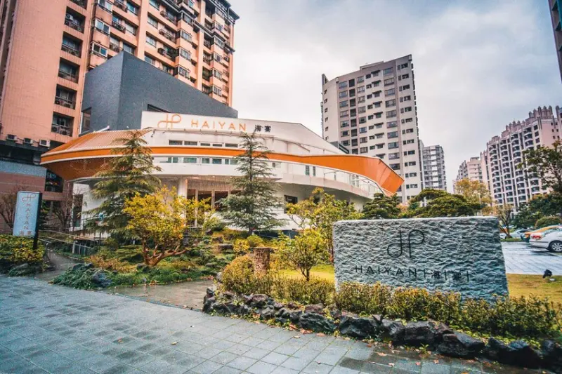 新北市淡水區海宴新台菜會館｜超美台菜餐廳！大男生一人不到400元就飽到炸，這不推薦不行