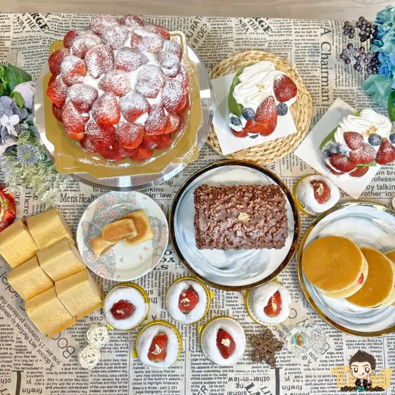 你相信嗎？超大顆12吋草莓奶油布丁蛋糕只要1399元😮 從內到外都有滿滿的農場直運草莓，草莓控能不買來吃嗎？--跟著踢小米吃喝玩樂趣