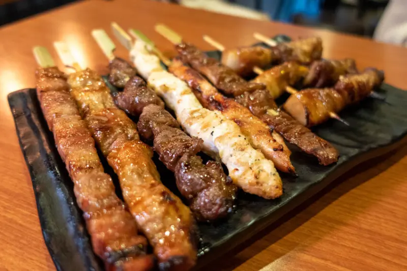 台北市中山區【美食】High串燒合江店，串燒美味又平價！好友小聚聊天、擼串過癮！