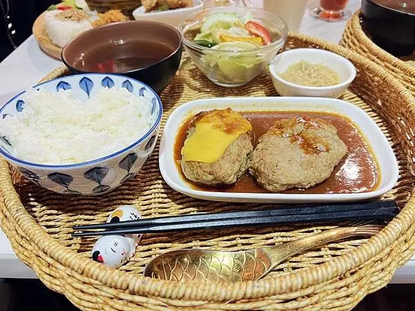 【食記】基隆-隱家茶寮║雨都篇