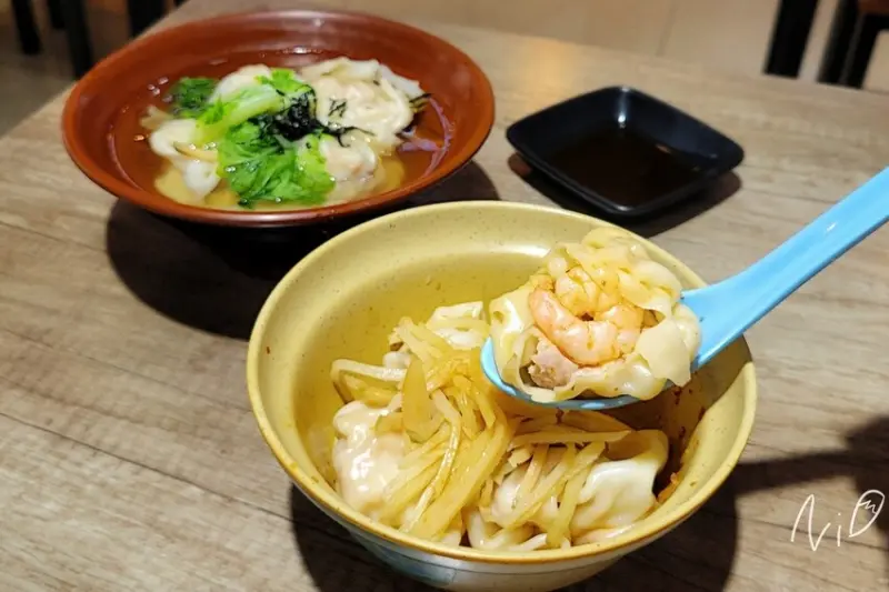 [彰化埔心]清海溫州大餛飩-彰化埔心店。鮮蝦大餛飩湯&鮮肉紅油抄手