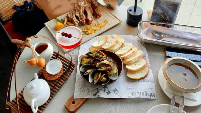 【貓空美食】LAX慵懶文山區最美網紅餐廳【文山區美食】餐點好吃，美景好拍！貓空最舒服美麗的景觀酒吧！有菜單，停車場！【台北餐酒館】動物園餐廳推薦