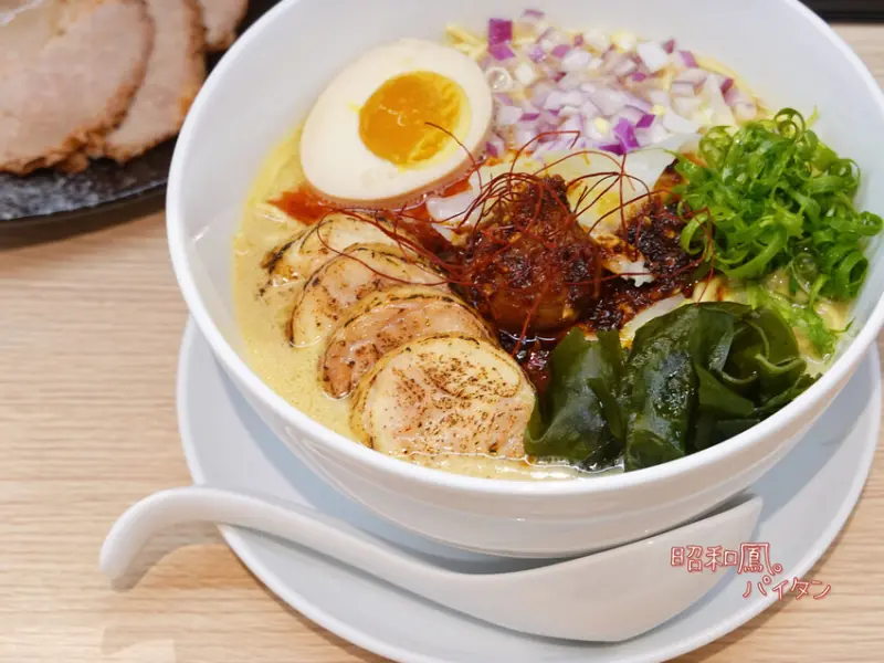 新北市中和區新北中和—昭和鳳。パイタン ｜下班了 來碗濃郁雞白湯拉麵療癒身心吧｜興南夜市、南勢角站