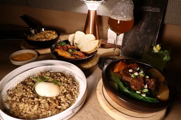 西門町餐酒館Westland Bar &Bistro 調酒師酒吧蜂蜜泡泡調酒台北夜生活到四點 燉飯牛肉麵蝦蒜油必點!