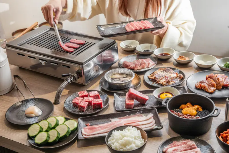 桃園市龜山區路易奇電力公司林口塑膠電廠｜自己烤肉直接打五折啦！連招牌都沒有的超低調頂級燒肉店