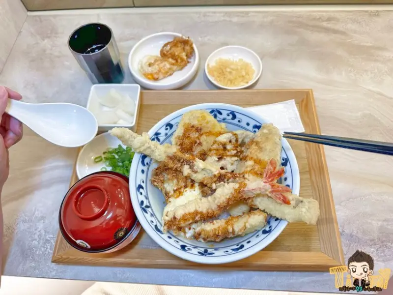 網稱新竹天婦羅的天花板？由旅居日本20年料理經歷的台灣人所開的天婦羅專門店！！--跟著踢小米吃喝玩樂趣