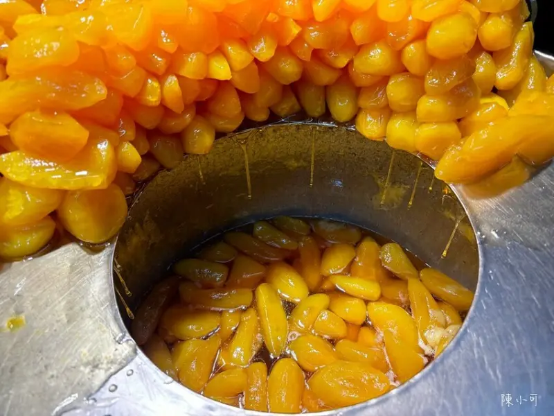 台北市大同區【迪化街美食】叫小賀麥芽地瓜，台北大稻埕好吃蜜地瓜