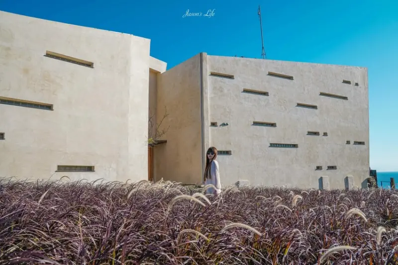 屏東縣恆春鎮【屏東恆春｜美食】海丘。墾丁新開幕餐廳，造型特殊建築物，擁有無敵海景視野，還有民宿