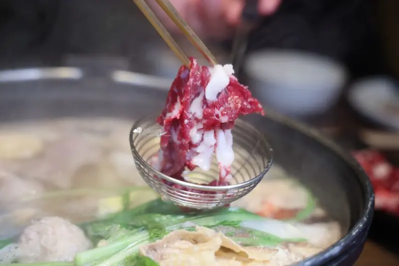 台北市大安區台北溫體牛肉火鍋 | 宣牛溫體牛肉火鍋光復店 台南/金門當天新鮮直送溫體牛肉 必點銷魂美味牛肉熱炒