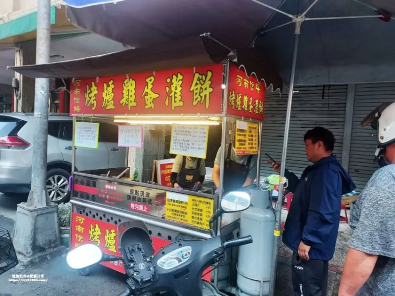 高雄市鳳山區南部首間 河南信陽烤爐雞蛋灌餅｜高雄鳳山大明路上 排隊拿號碼牌