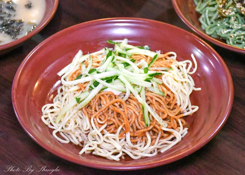 何家大碗公涼麵 / WalkerLand窩客島整理提供 未經許可不可轉載