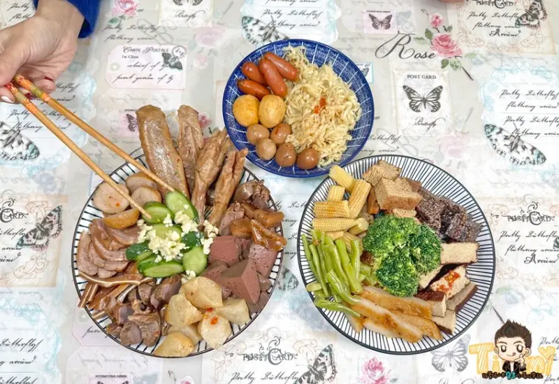 被網友評選全台最強冷滷味品牌旗湖口工業區！ 濃郁醬香冷滷味讓人一吃難忘！記得加辣更過癮！--跟著踢小米吃喝玩樂趣