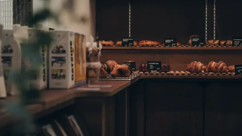 台南市北區【台南 中西區】1 PLUS CAFE 一家咖啡 台南西門店 小北商圈清爽早午餐 麵包店