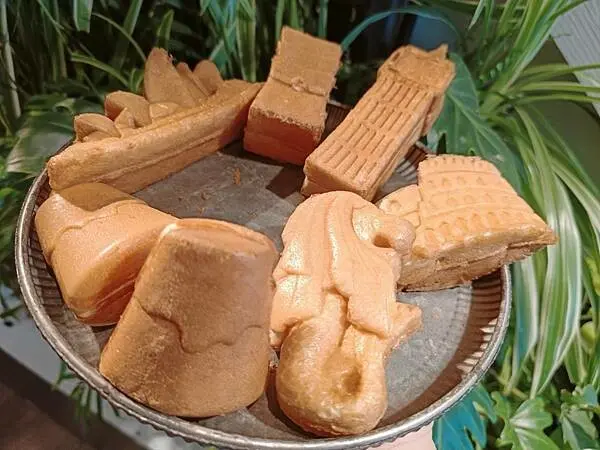 KADOKADO雞蛋糕就在最美101景觀台，造型可愛還跟人氣