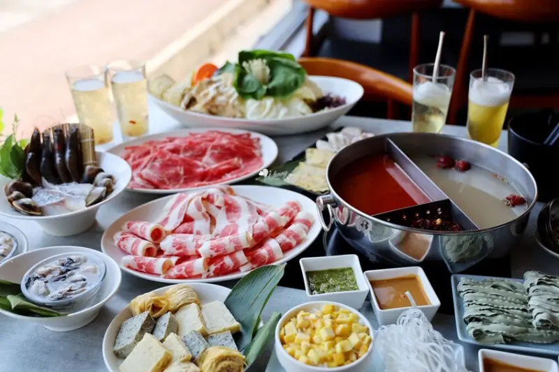 新北市新莊區22:02火鍋。樂活 新莊森林系景觀火鍋 當日壽星送等歲肉片