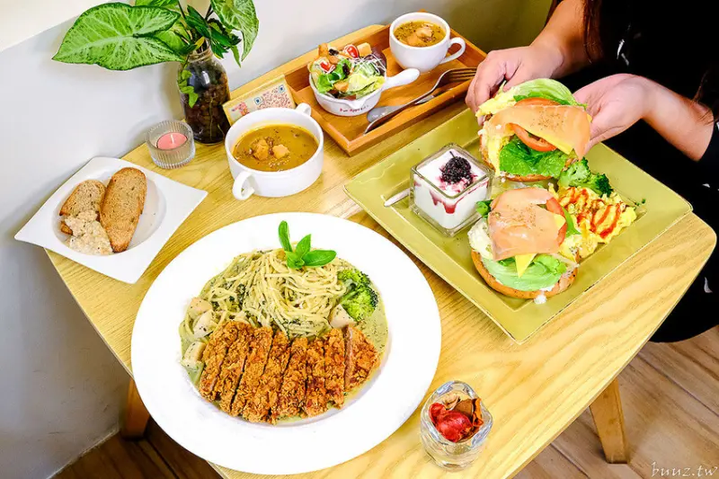 超隱密歐風咖啡館秘境，Lycka幸福手沖咖啡館全預約制靜謐氛圍，享用貝果早午餐、脆皮豬排配手沖咖啡！