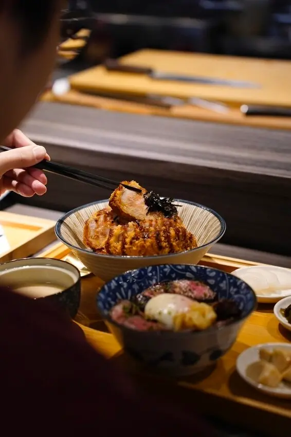 YORUよる by Dennis Wang - 三屆米其林餐盤推薦窯烤定食，吃得到頂級牛舌、肋條、炸豬排，台北中山區美食推薦