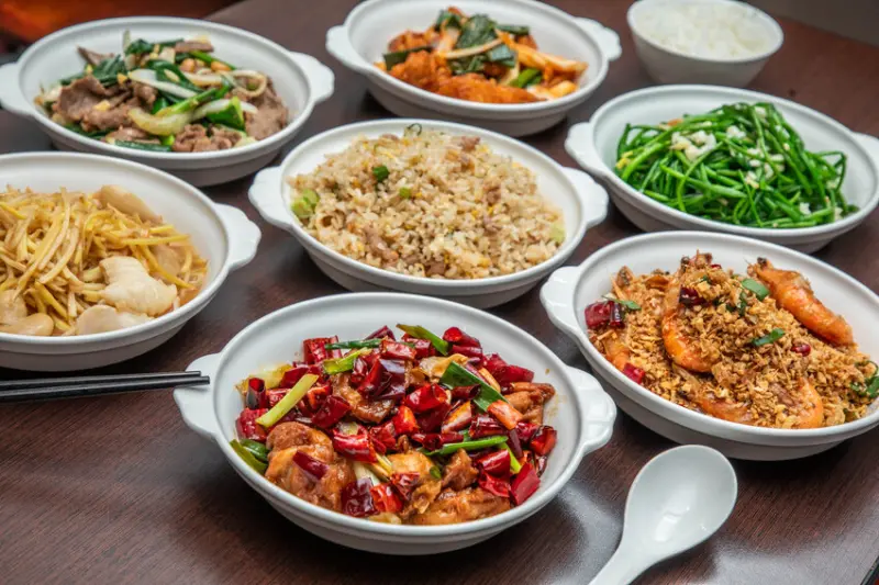 桃園市蘆竹區呷尬八八快炒｜任點無雷！內用白飯隨便你吃，在地鄉民們私藏平價好吃熱炒店