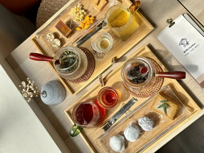 【宜蘭冬山美食】聊吧ChatBar：品嚐冬山茶香，享受愜意下午茶點︱冬山火車站良食農創園區