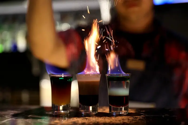 台南市北區酒鬼必訪！低調隱身巷弄寵物友善酒吧 美酒佳餚一次到味 週末微醺夜療癒又放鬆｜集合Bar