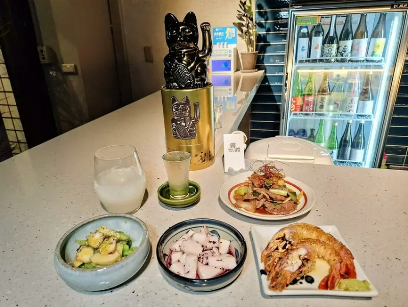 【美食】「獨酌dokushaku小料理俱樂部」中和餐酒館推薦、中和酒吧推薦、中和深夜食堂推薦、包場服務 (附菜單)