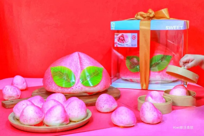 彰化縣彰化市彰化世運烘焙坊｜彰化獨家巨無霸子母壽桃包著隱藏迷你壽桃！今年來點不一樣的生日蛋糕～