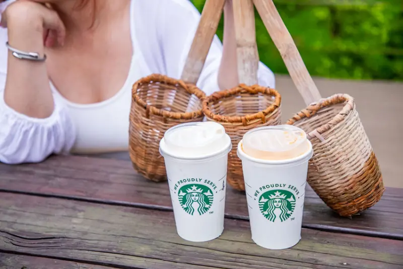 新北市金山區天籟星巴克咖啡廳｜隱藏版的星巴克門市！可以溫泉煮蛋還有窯烤地瓜的星巴克