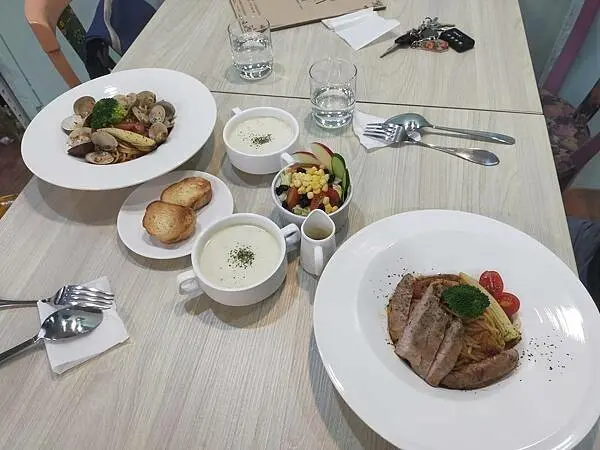 新北鶯歌后巷pasta午晚餐~下午茶時光～精緻小巧～文青氣息的義式餐廳~