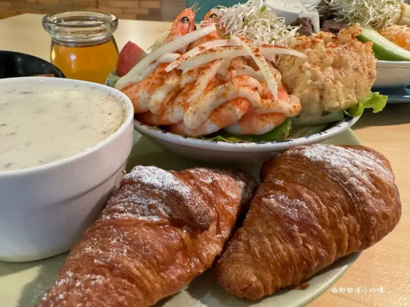 宜蘭市【Wake沃客活力早午餐】用心的餐點&溫馨舒適的環境，咖啡紅茶無限暢飲｜宜蘭早午餐推薦