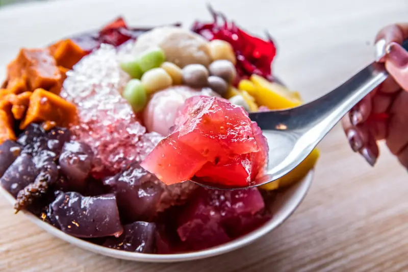  人氣嘉義甜點推薦： 映月橋老師傅手搗彩虹粉粿/ WalkerLand窩客島整理提供 未經許可不可轉載